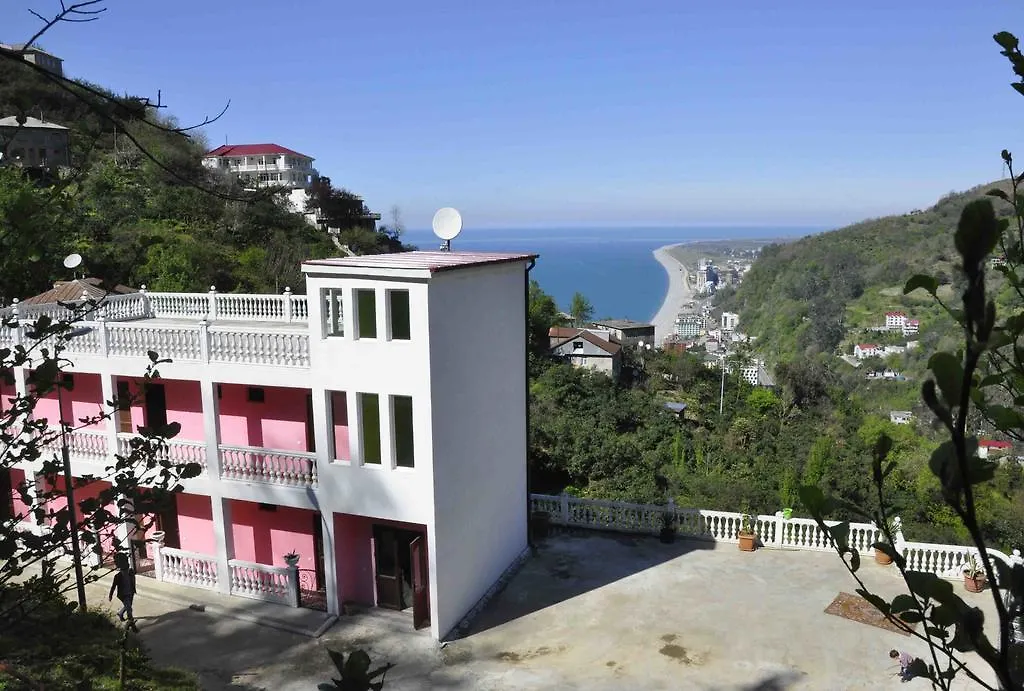 Family Holiday Center Kvari 3*, Kvariati