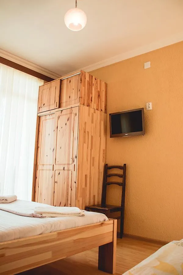 Family Holiday Center Kvari 3*, Kvariati